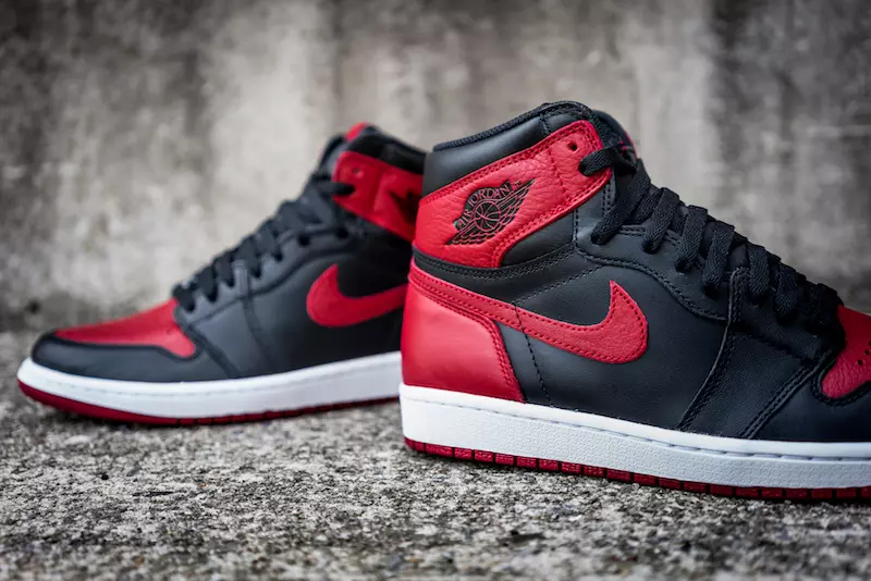 Air Jordan 1 Banned Black Varsity Red White