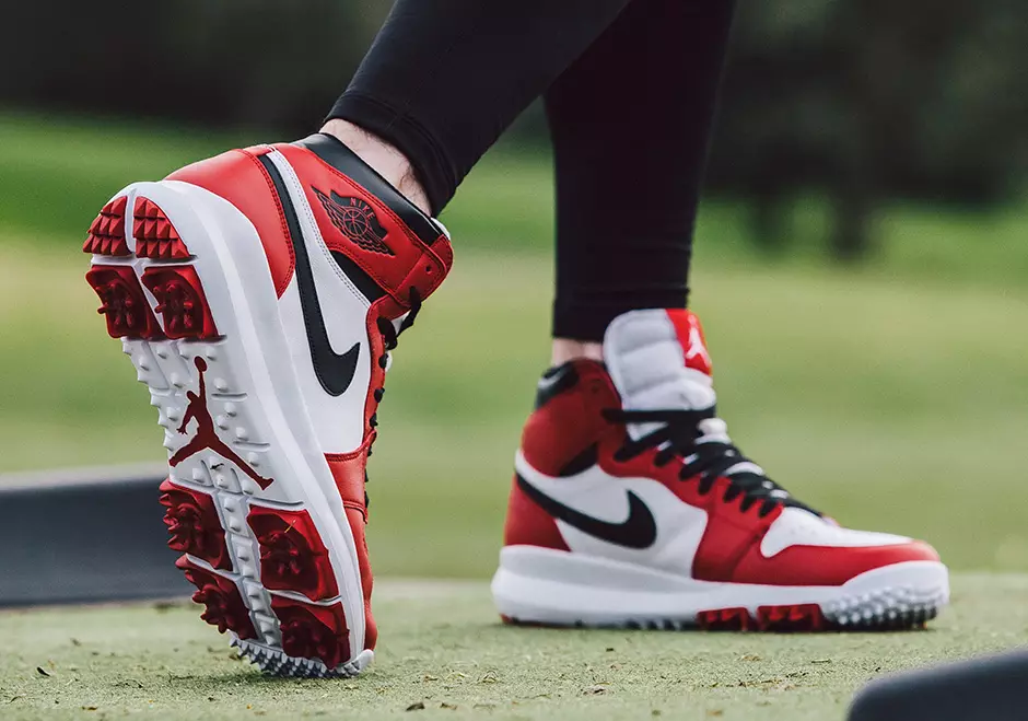 Sepatu Golf Air Jordan 1 Chicago White Metallic