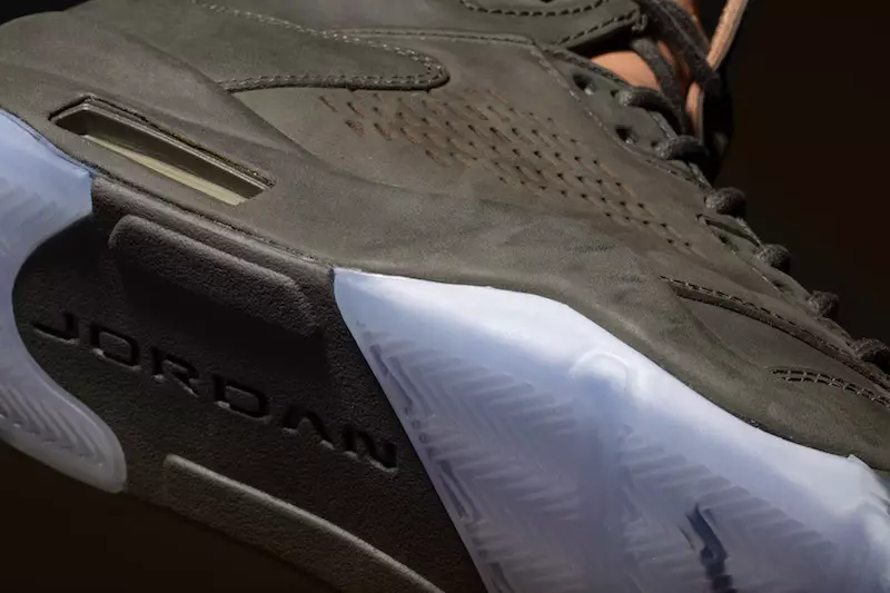 Air Jordan 5 Premium Sequoia Металл алтаар нисдэг