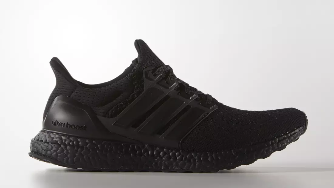 2016 წლის adidas Ultra Boost Triple Black-ის ტოპ 10 სპორტული ფეხსაცმელი