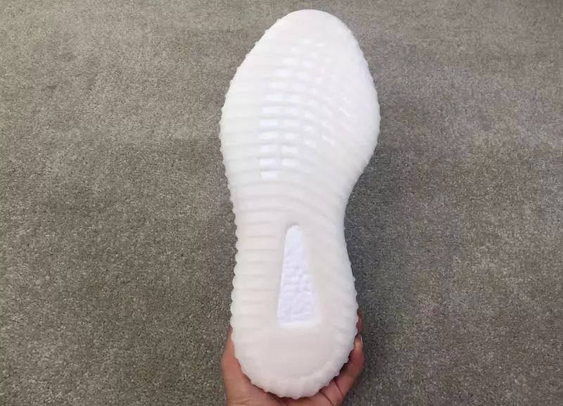 Adidas Yeezy Boost 350 V2 ārējā zole