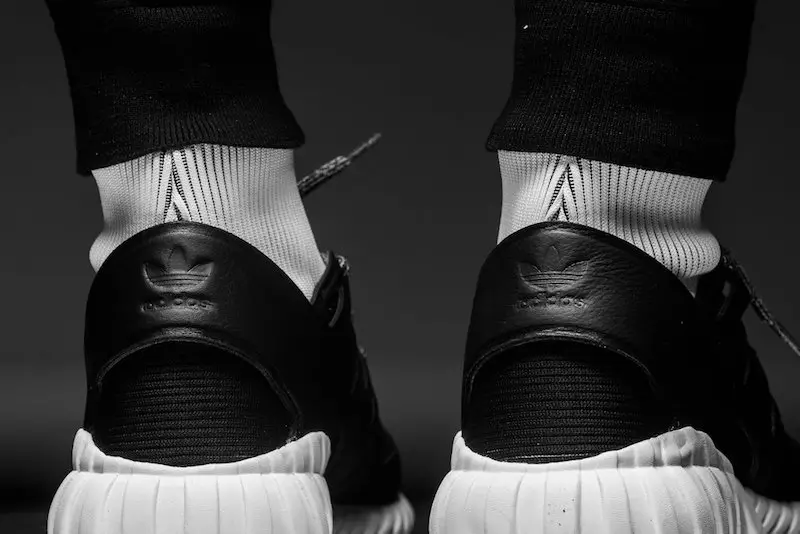 حزمة Yin Yang من adidas Tubular Doom باللون الأسود والأبيض