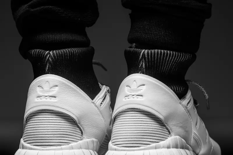 adidas Tubular Doom အနက်ရောင် အဖြူရောင် Yin Yang Pack