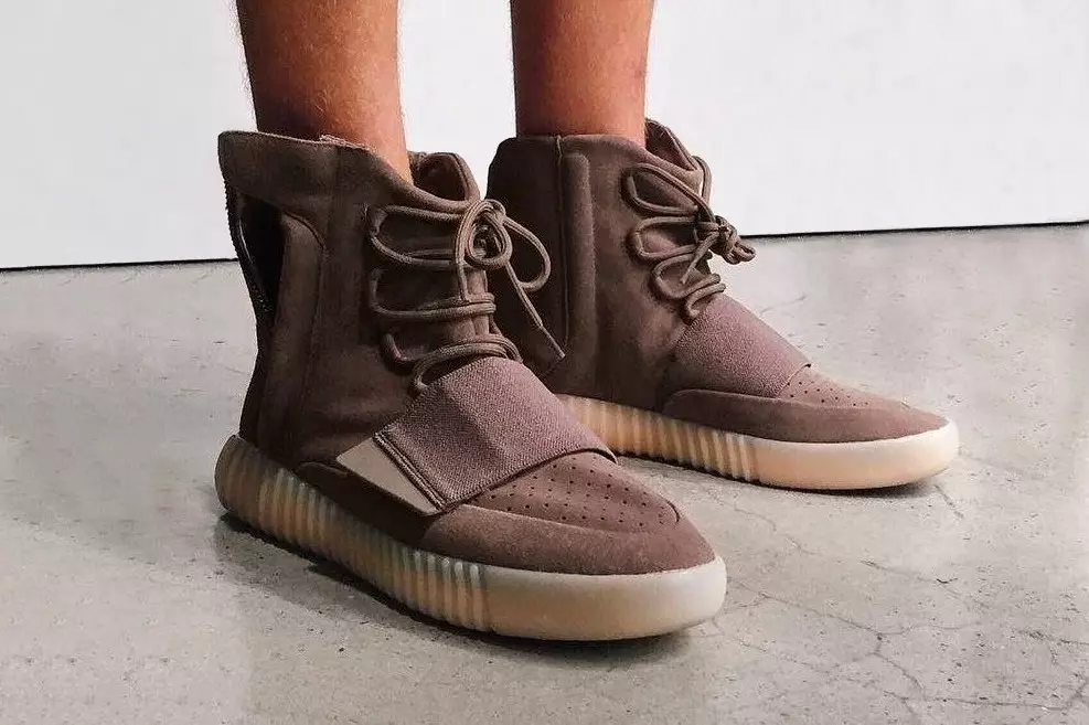 adidas Yeezy Boost 750 Coklat