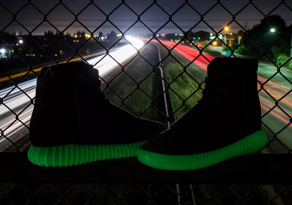 Қараңғыдағы жарқырау Yeezy 750 Boost