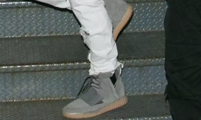 adidas Yeezy 750 Boost Grey Guma