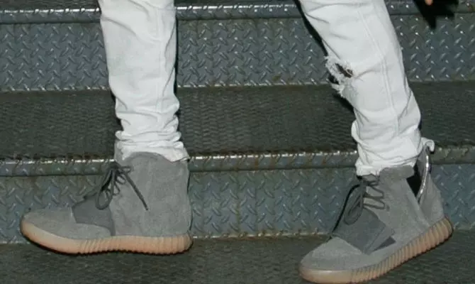 Šedá guma adidas Yeezy 750 Boost