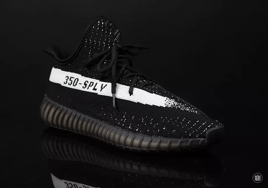 Adidas Yeezy 550 Boost Черный Белый