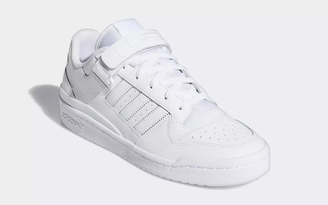 adidas Forum Low "Triple White" בקרוב