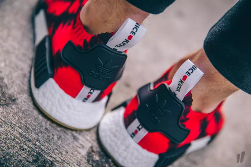 Nick thosaíonn adidas NMD Runner