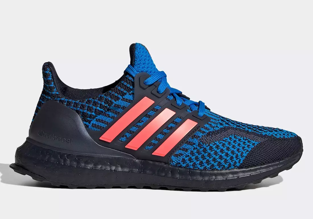 adidas begint december met dit Ultra Boost 5.0 DNA