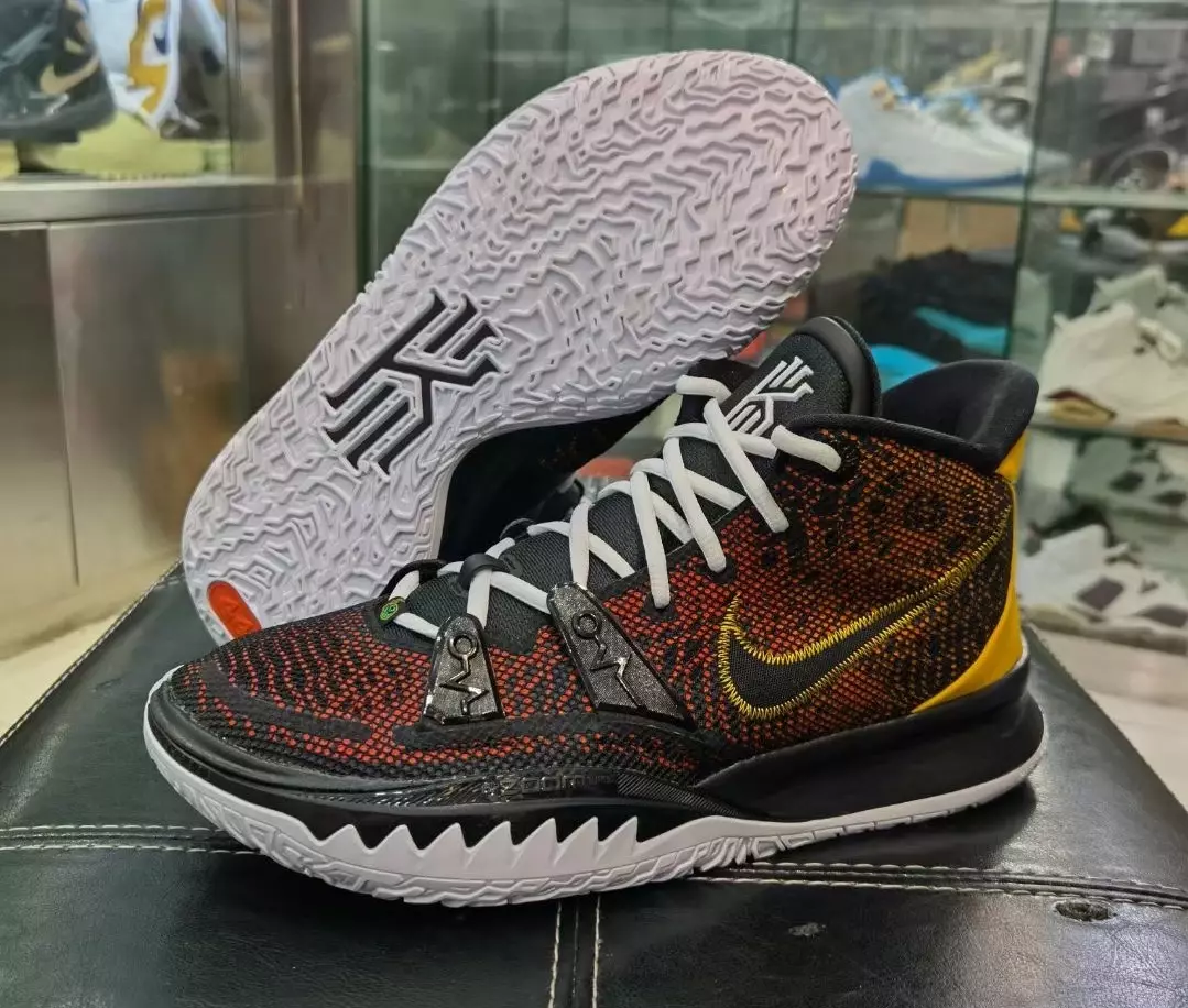 Дата выхода Nike Kyrie 7 Raygun CQ9327-003