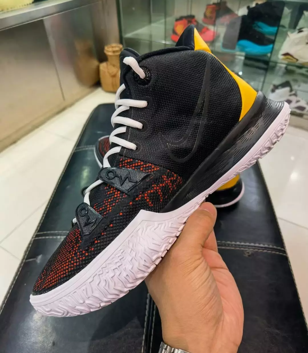 Nike Kyrie 7 Raygun CQ9327-003 Data tal-Ħruġ