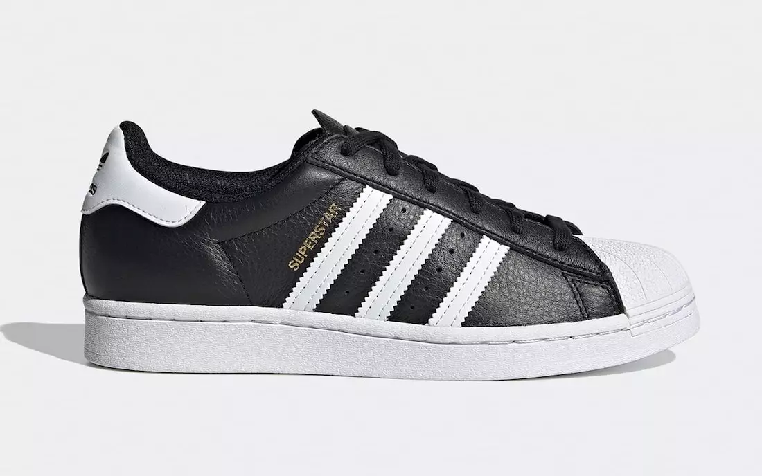 Trīskāršā mēle Adidas Superstar atklāta melnā krāsā