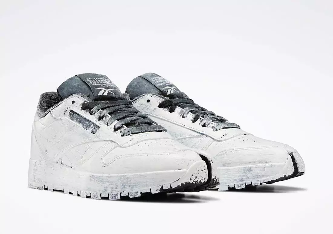 Maison Margiela x Reebok Classic Leather Tabi. تابي جلدي كلاسيكي من ميزون مارجيلا