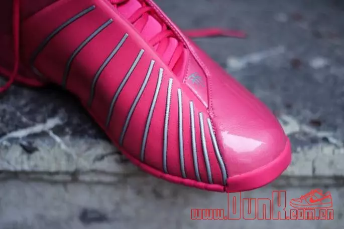 Վարդագույն adidas T Mac 3