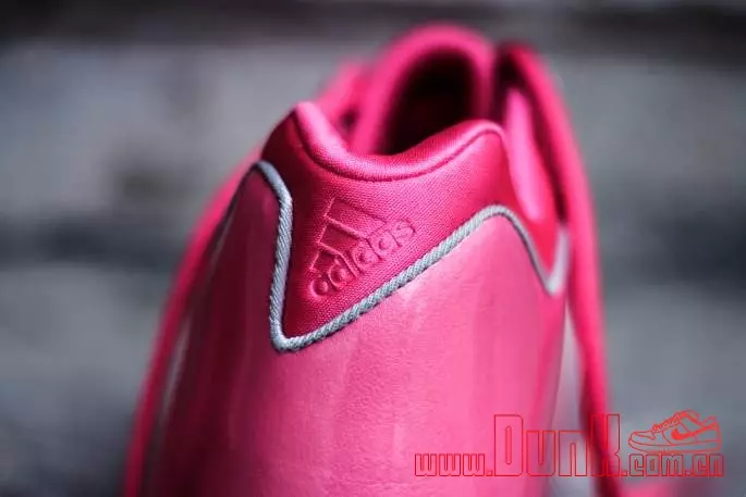 Pinkki Adidas T Mac 3