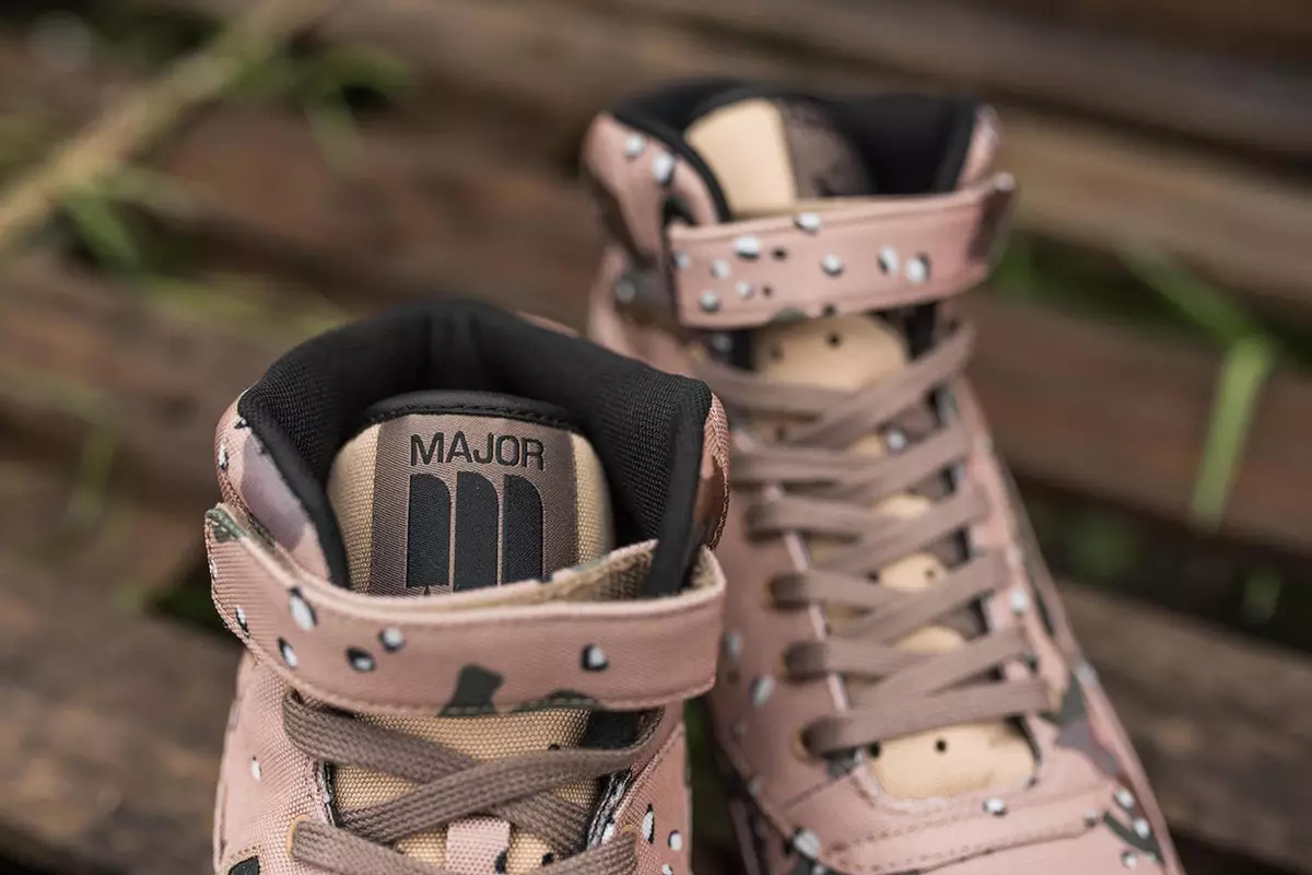 Lielākais DC x Reebok Ex-O-Fit Hi Camo