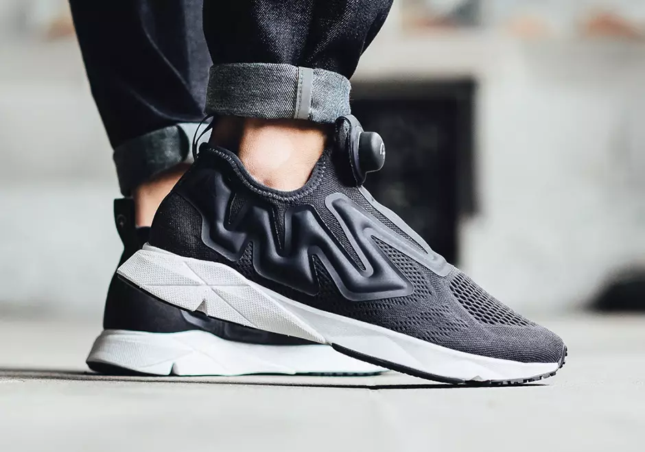 Hvernig Reebok Pump Supreme vélin lítur út á fótum