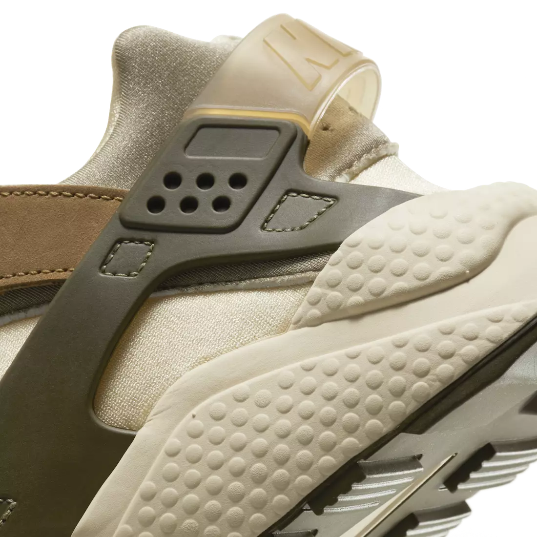 סטוססי Nike Air Huarache Desert Oak DD1381-200 מעלדונג טאָג