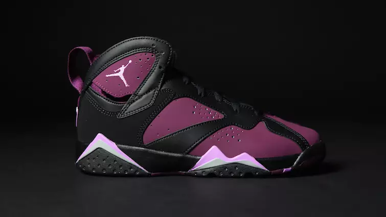 Air Jordan 7 VII Retro GS тут