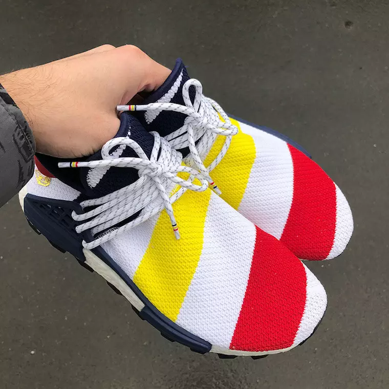 BBC adidas NMD Hu -polkunäyte