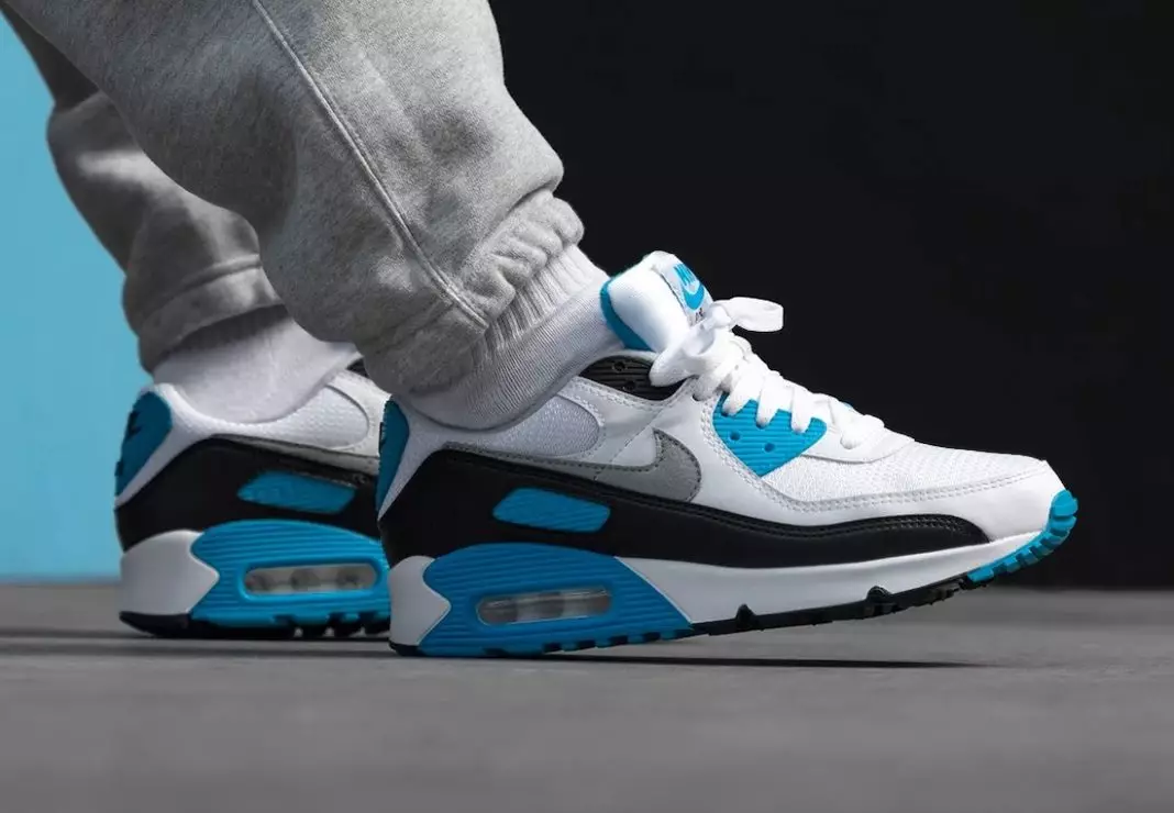 تاریخ انتشار Nike Air Max 90 Laser Blue CJ6779-100