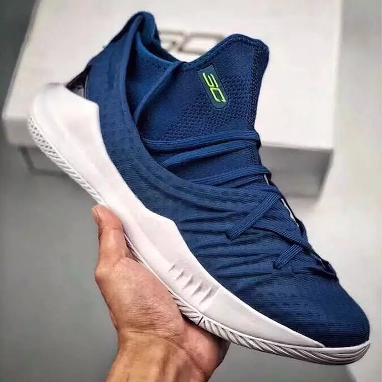 تاریخ انتشار UA Curry 5 Navy Volt