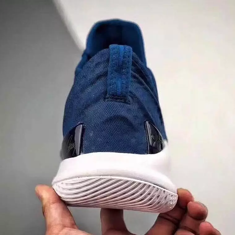 UA Curry 5 Navy Volt تاريخ الإصدار