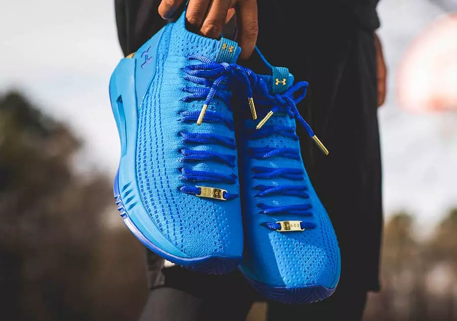 Curry 4 Blu