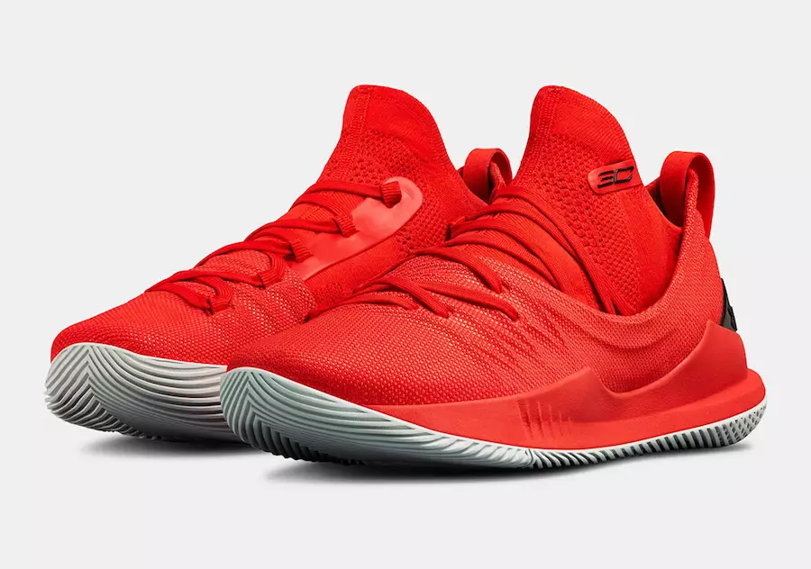 Under Armour slipper Curry 5 "Fired Up" for å feire Stephs tredje NBA-mesterskap