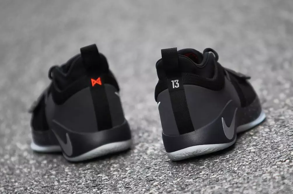 Nike PG 2.5 Black Pure Platinum Anthrazit Release Date-