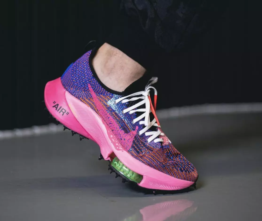 زمان انتشار Nike Air Zoom رنگ روشن Nike NEXT Pink Glow تاریخ انتشار روی پا