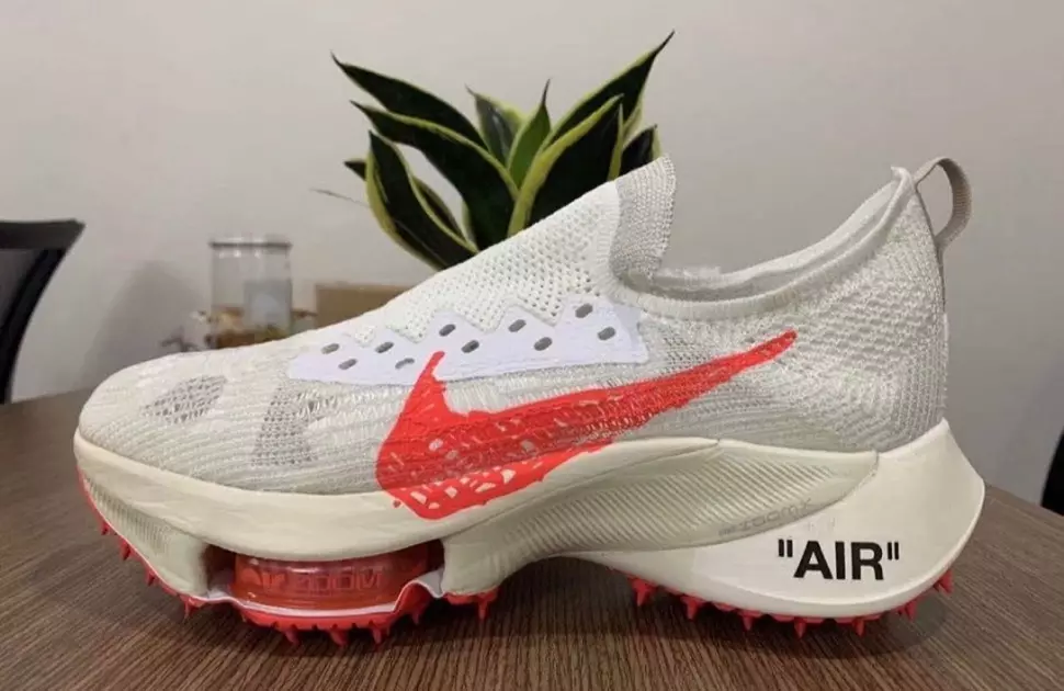 Off-White Nike Air Zoom Tempo NEXT White Solar Red תאריך שחרור