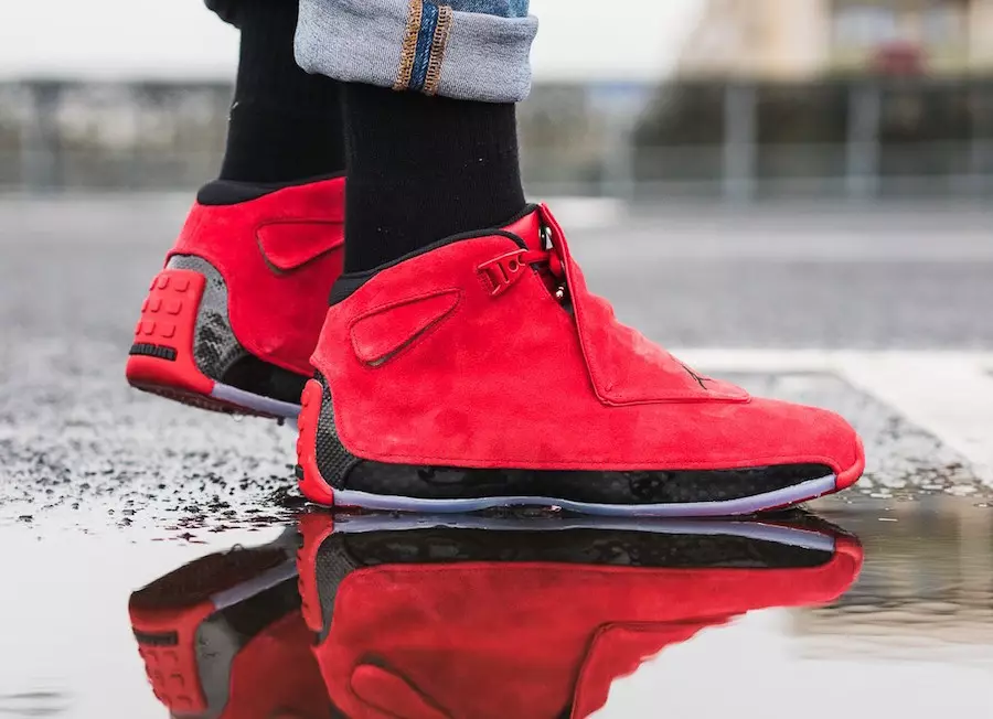 „Air Jordan 18 Toro Chicago Bulls“.