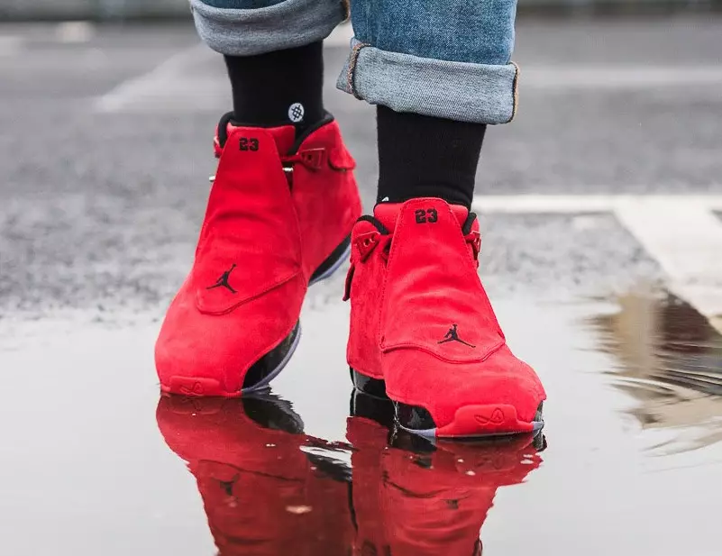 „Air Jordan 18 Toro Chicago Bulls“.