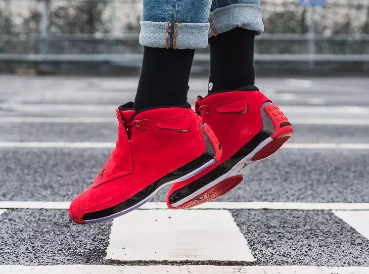 „Air Jordan 18 Toro Chicago Bulls“.