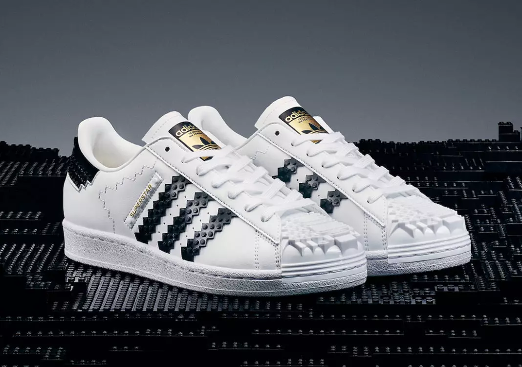 תאריך היציאה של LEGO adidas Superstar GW5270