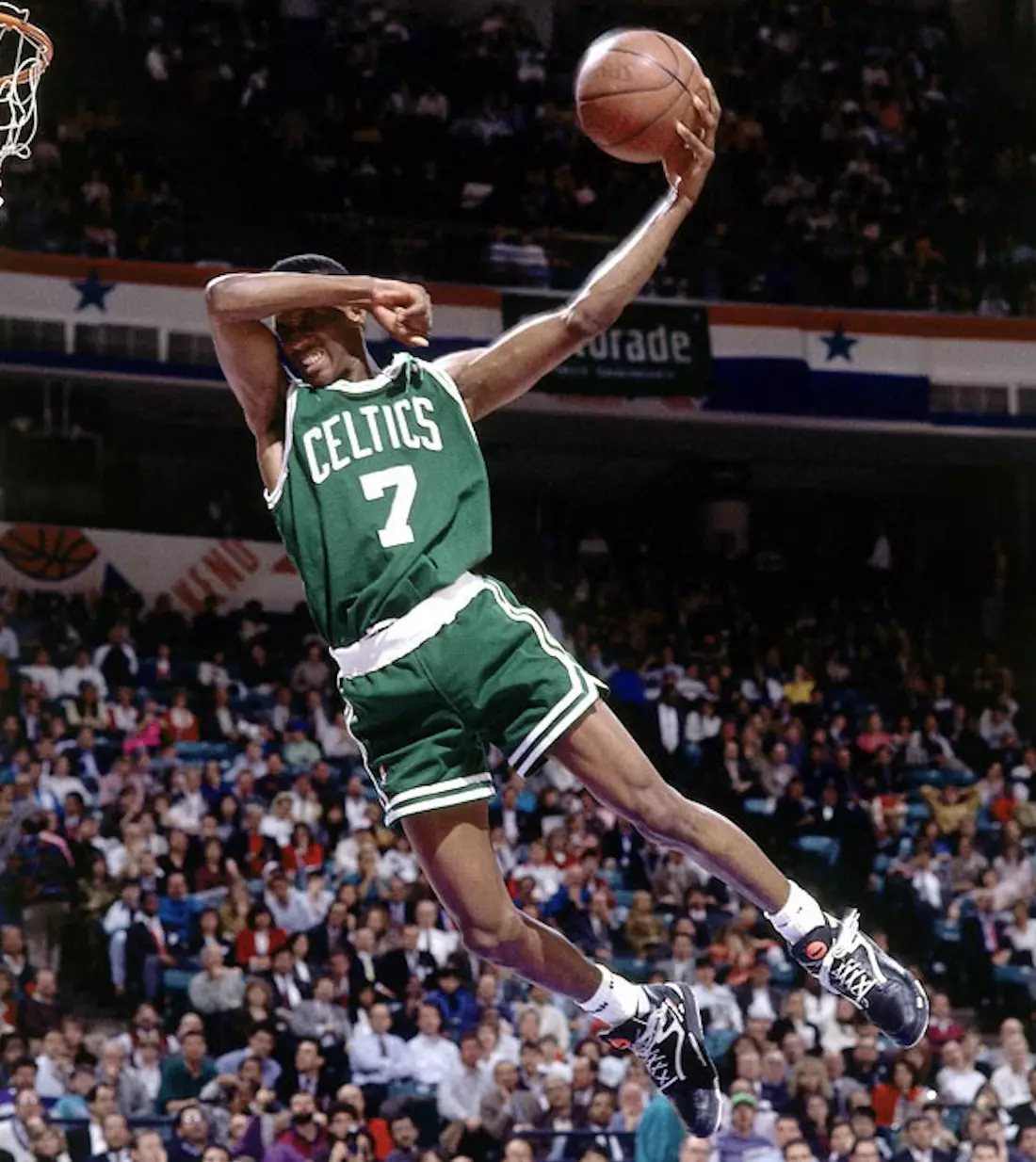 Dee Brown Dunk ပြိုင်ပွဲ