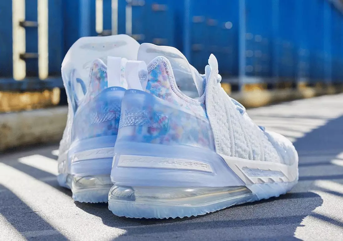 Nike LeBron 18 Blue Tint CW3156-400 Дата випуску