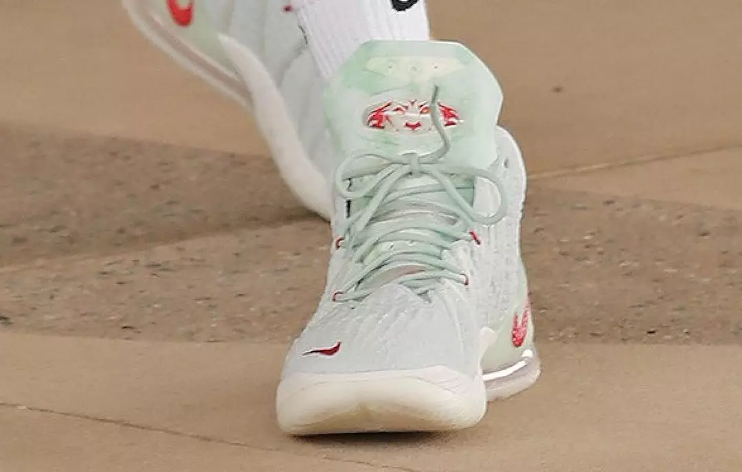 Nike LeBron 18 An Chéad Breathnú