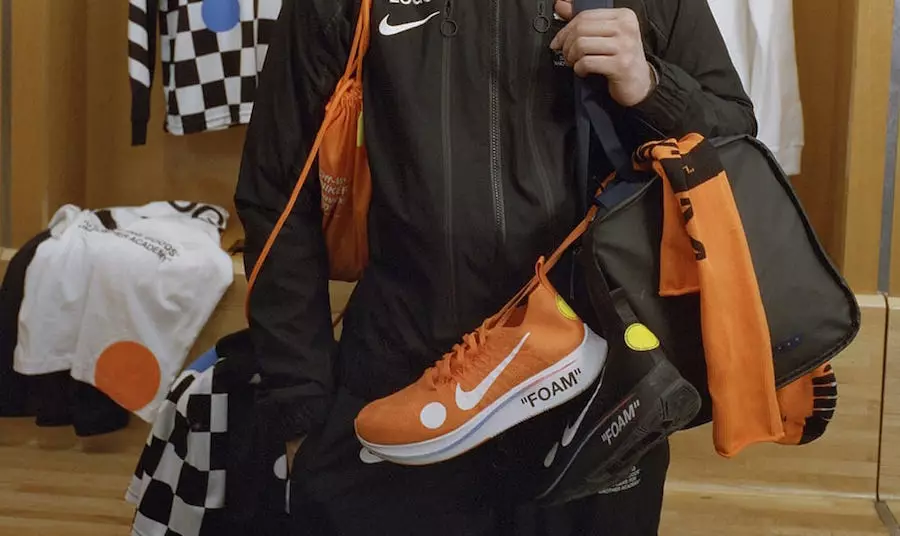 Nike Off-White Football Collection מעלדונג טאָג-