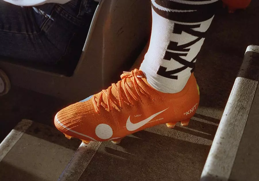 Dáta Eisiúna Bhailiúchán Peile Nike Off-White-