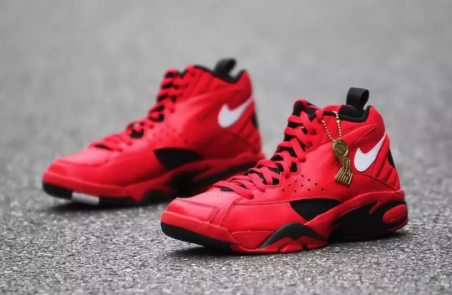 Nike Air Maestro II Trifecta