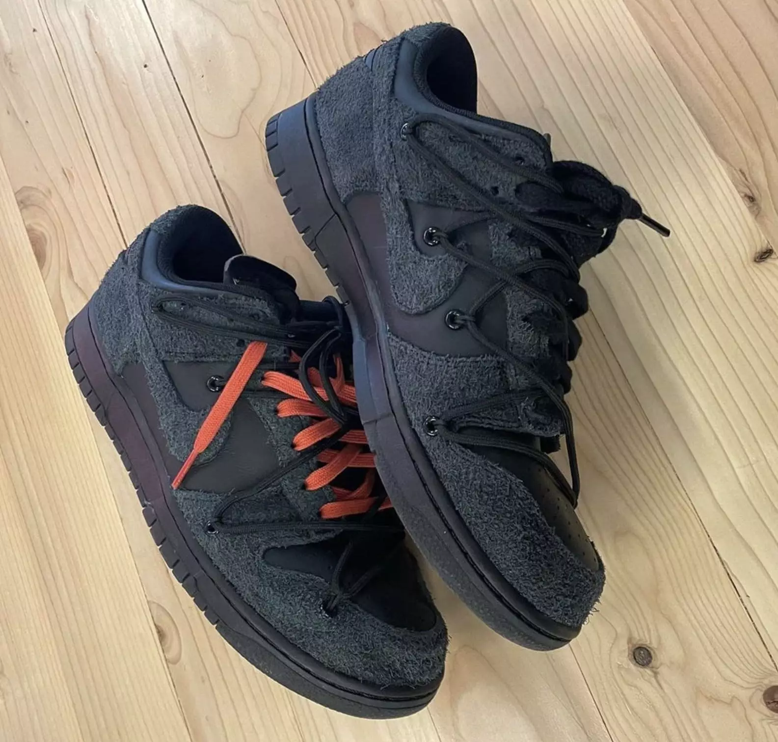 Off-White Nike Dunk Low Black Datum vydání