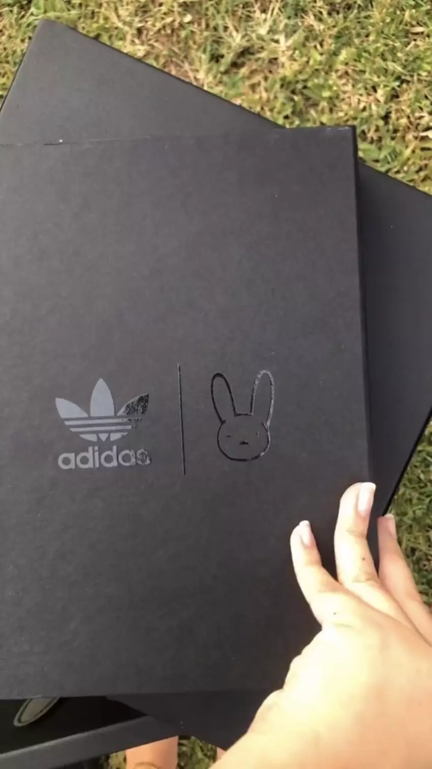 Bad Bunny adidas-ის ფორუმის ბალთა დაბალი შავი GW5021 ყუთი