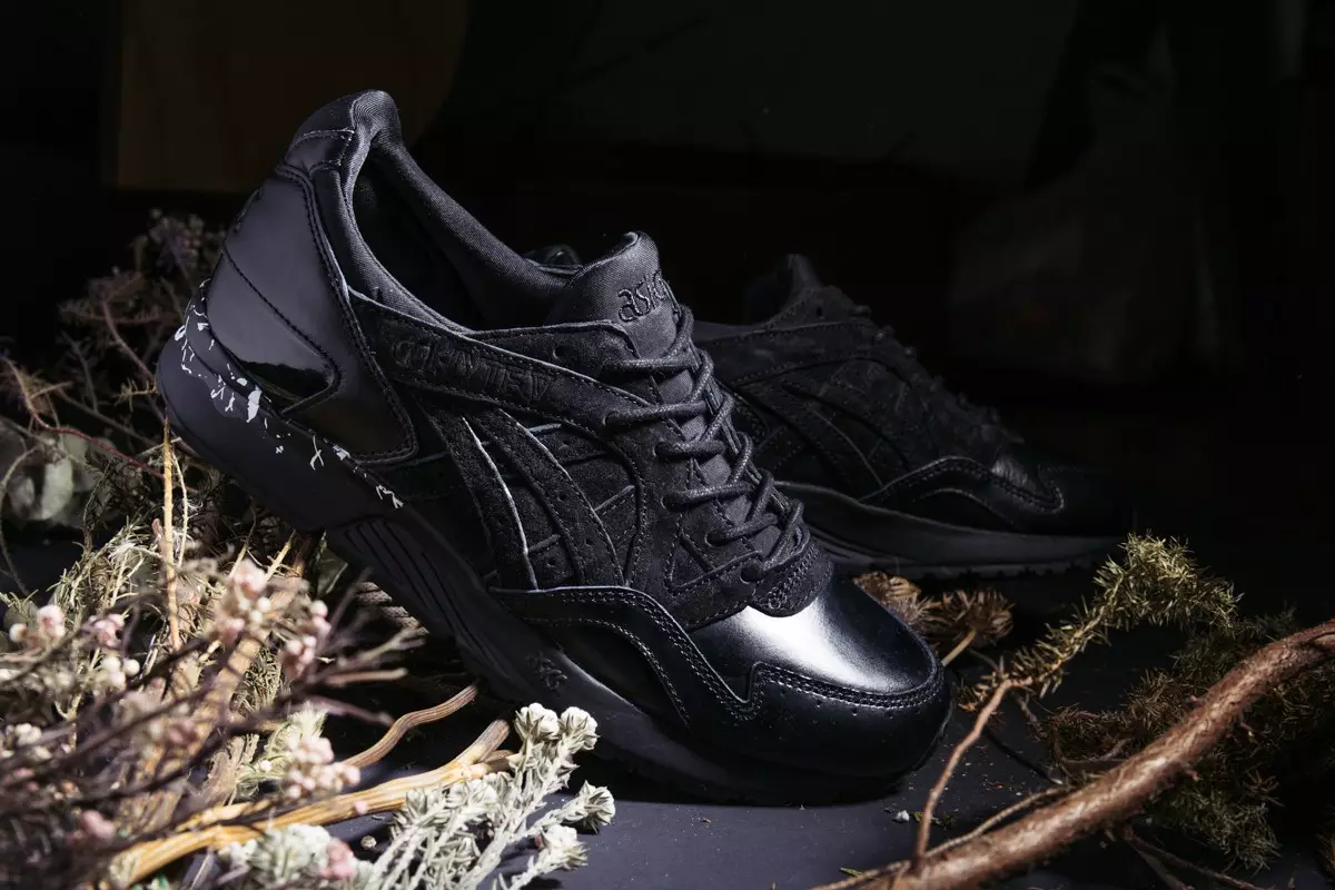 मंकी टाइम x ASICS Gel Lyte V ड्रेस अप