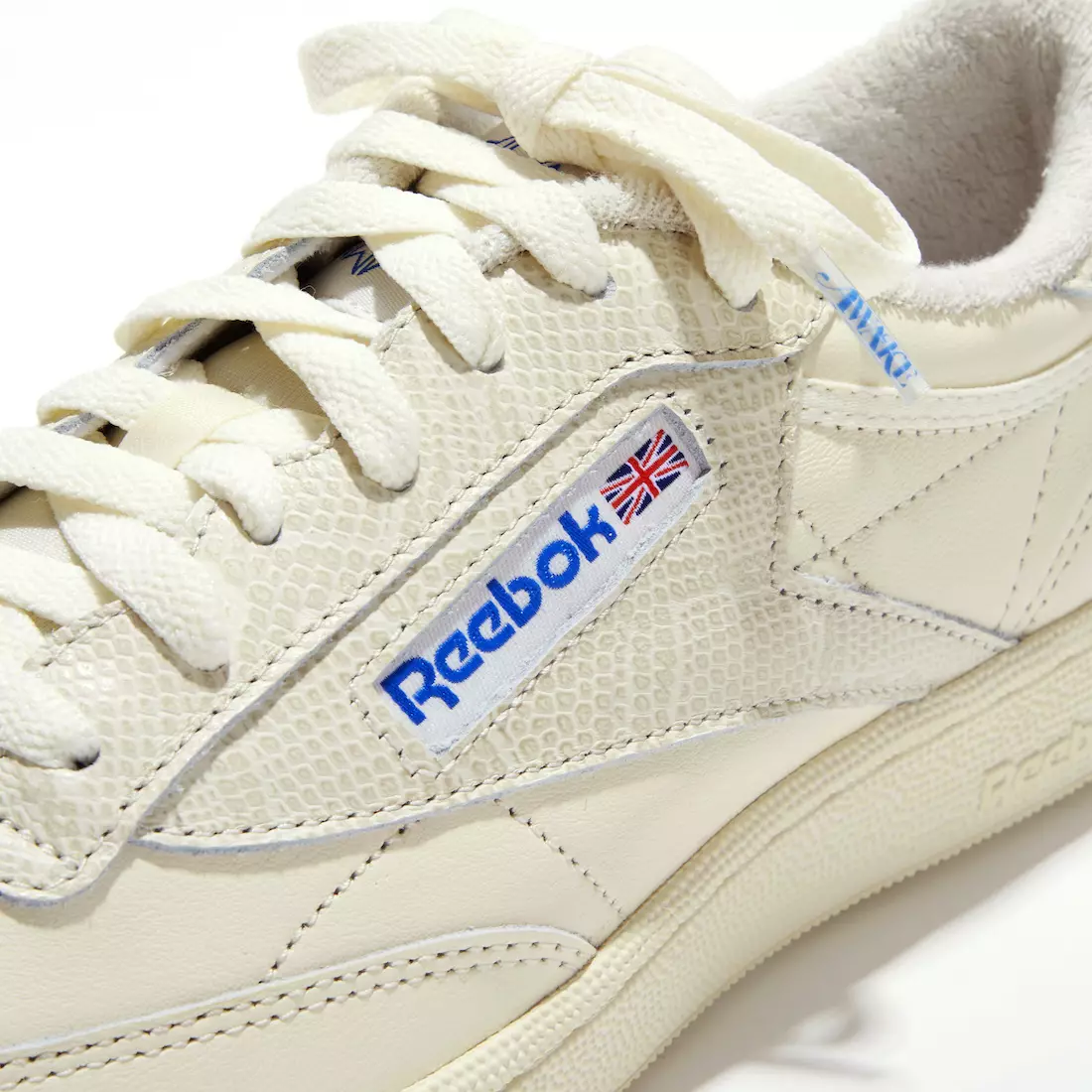 Awake NY Reebok Club C H03328 Дата випуску