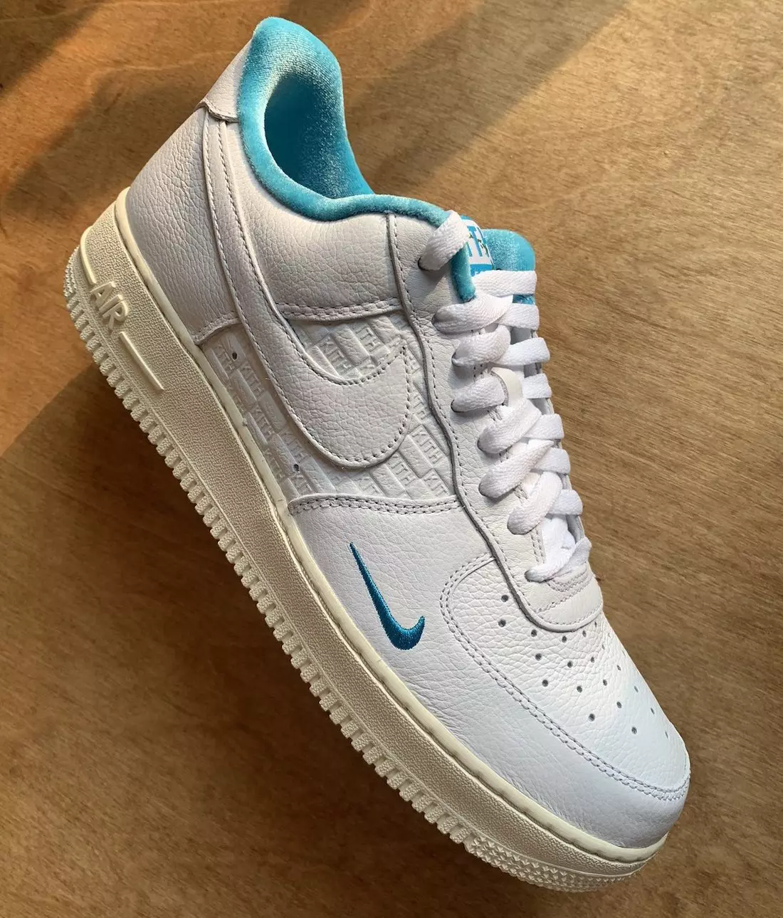 Kith Nike Air Force 1 Low Hawaii DC9555-100 Дата випуску