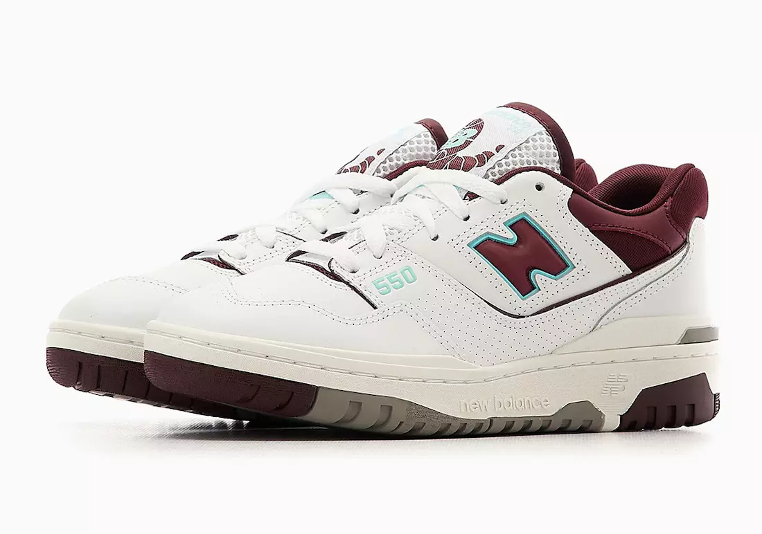 New Balance 550 îmbrăcat în burgundy și albastru